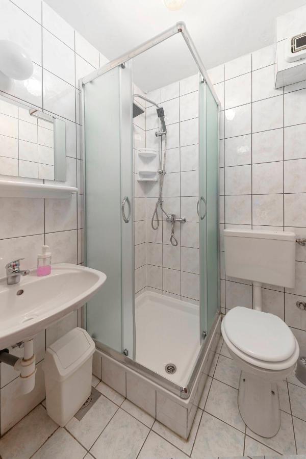 Penzion Ob Ribniku Podlehnik Ngoại thất bức ảnh